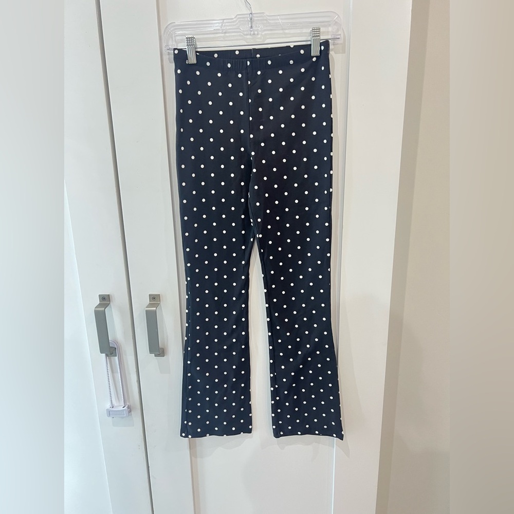 🌟3/$22🌟 NWOT Girls Flared Leggings. Black Polka Dot Pants. Girls size 10/12